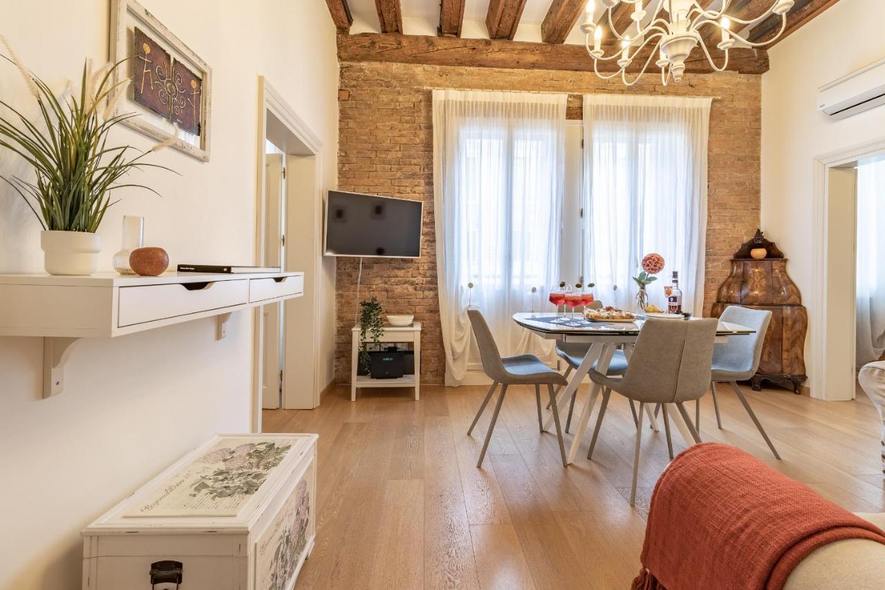 Italian Experience-Riva Degli Schiavoni Boutique Apartment Venezia Eksteriør bilde